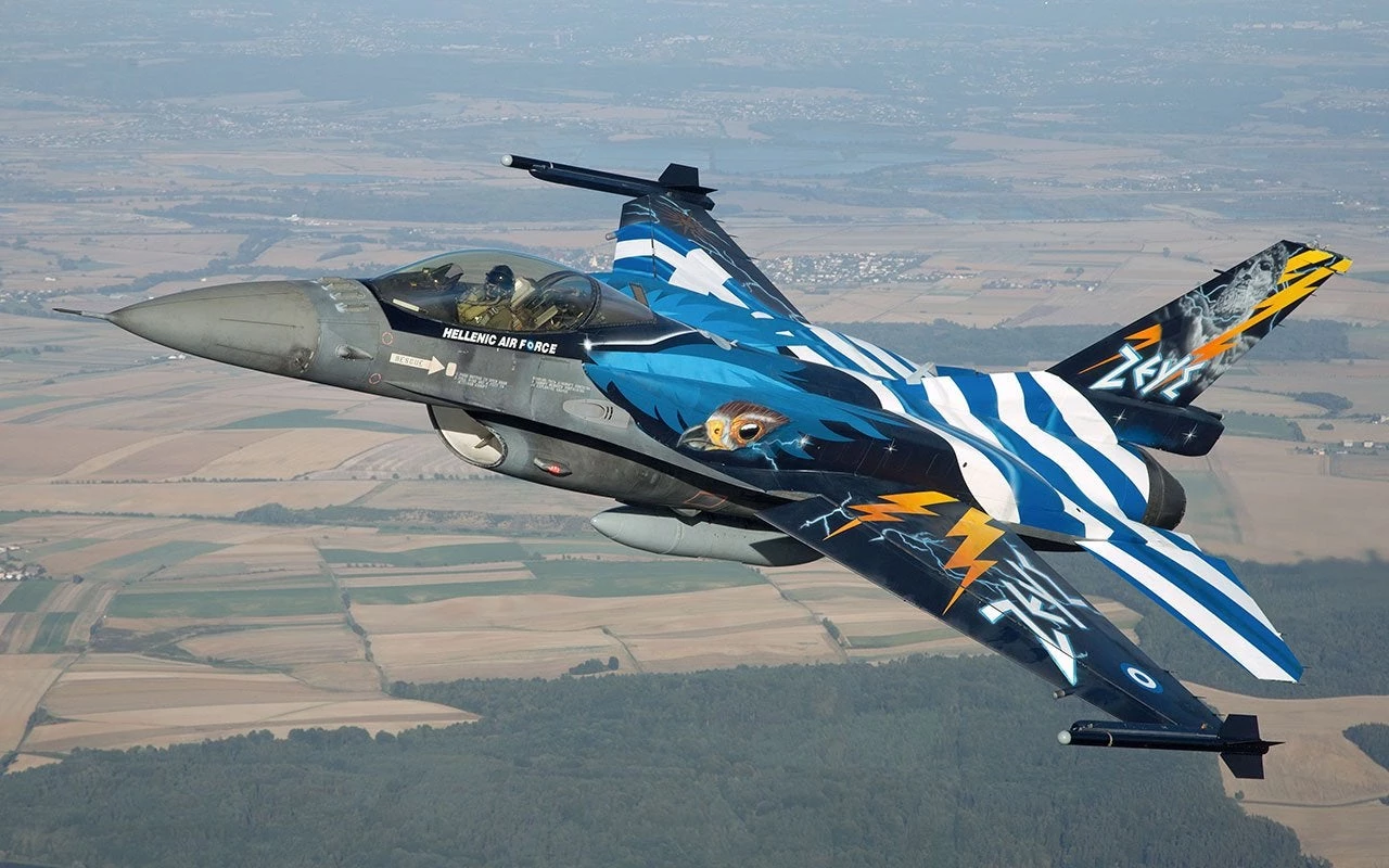 Ο δήμαρχος Λέσβου καλεί τα γεράκια της ΠΑ να πετάξουν πάνω από το νησί την ημέρα του εορτασμού της απελευθέρωσης από τους Τούρκους